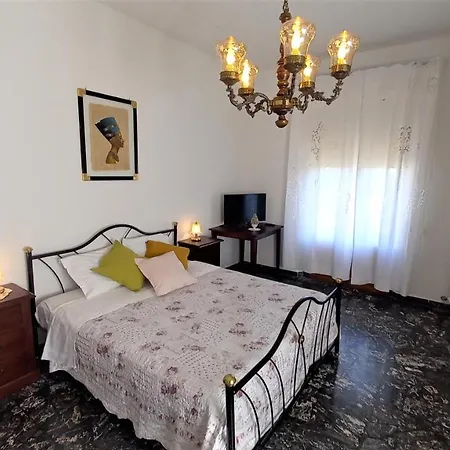 Opera21 Tuscany Single House * Lucignano